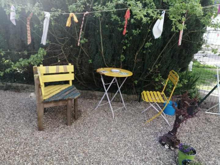 Au Pied Du Gazon Saint-Maurice-sur-Moselle Exterior foto